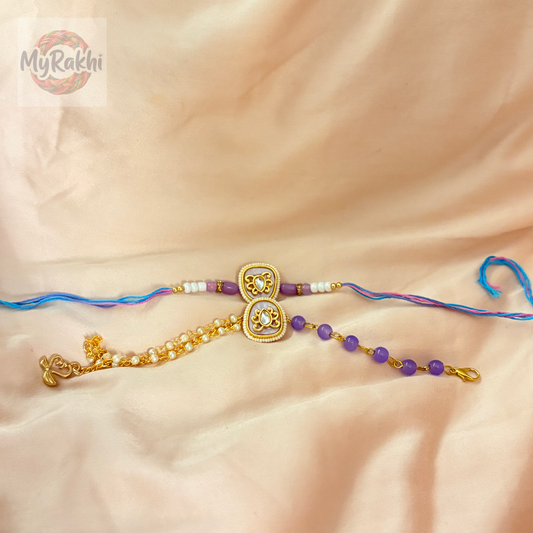 A refined design combining delicate beadwork with high-quality sacred threads, providing a graceful and timeless aesthetic.
